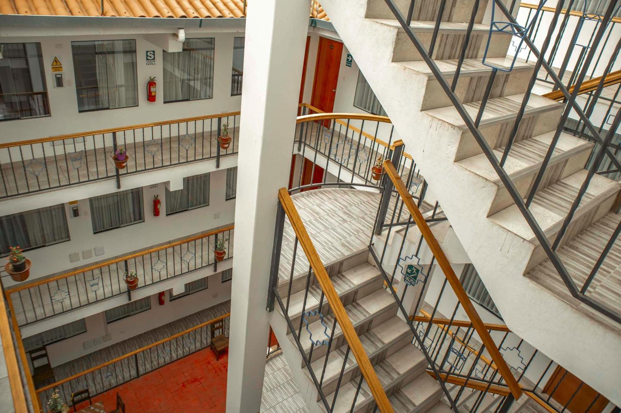 Del Prado Hometown Hotel